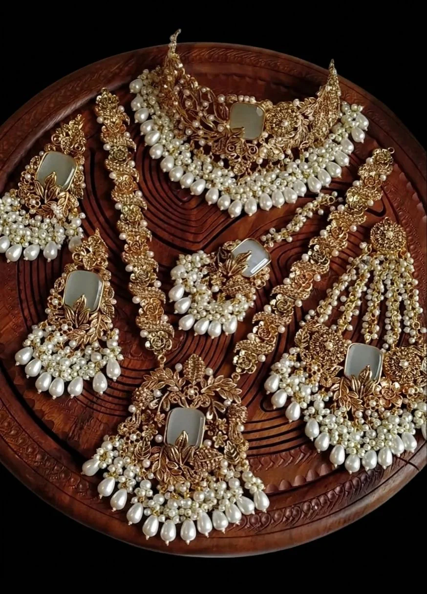 Designer hand made 6 pcs complete bridal set-2023 - Image 5