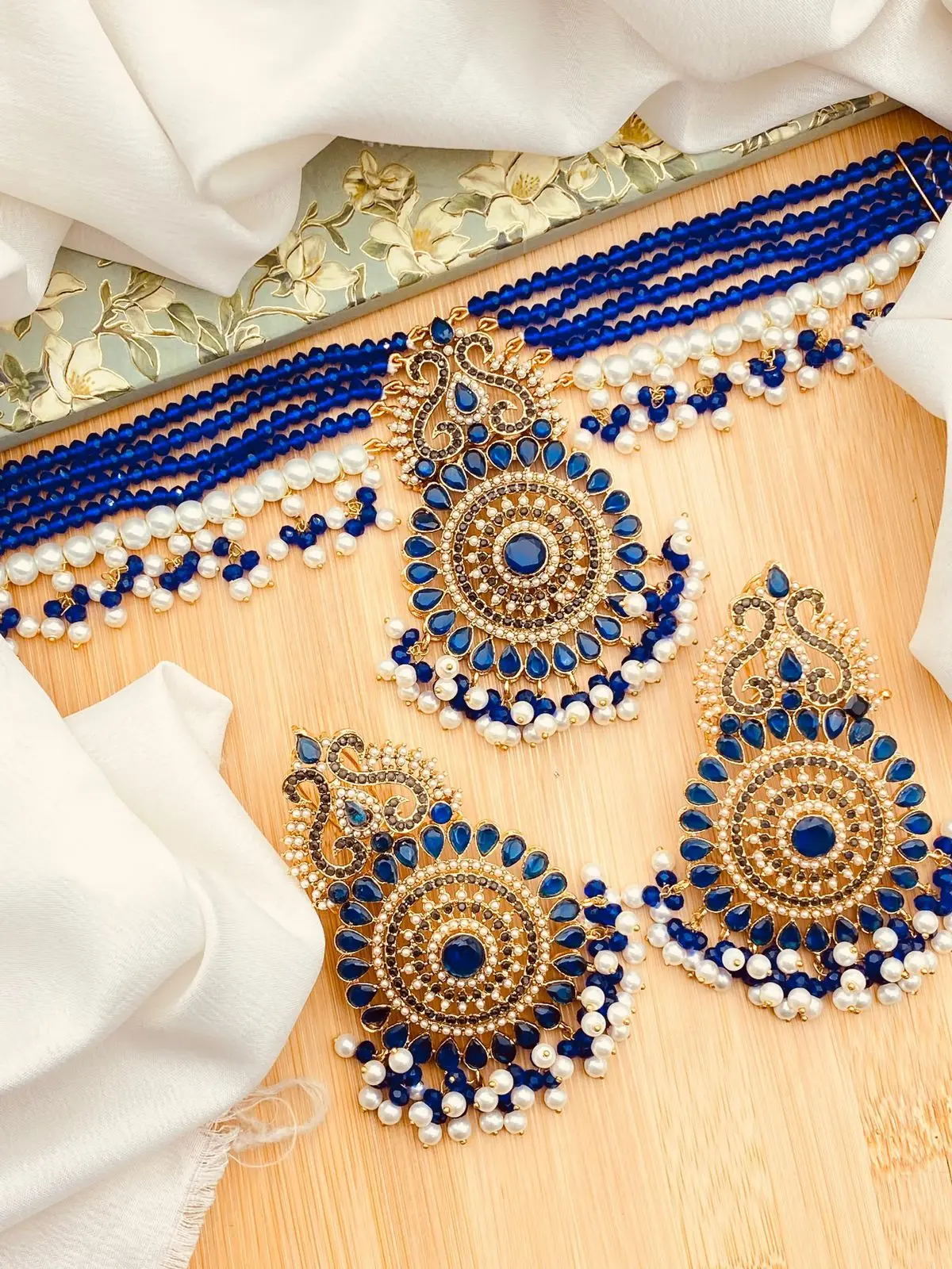 Turkish Chokar set With Hoops -1932 - Image 3