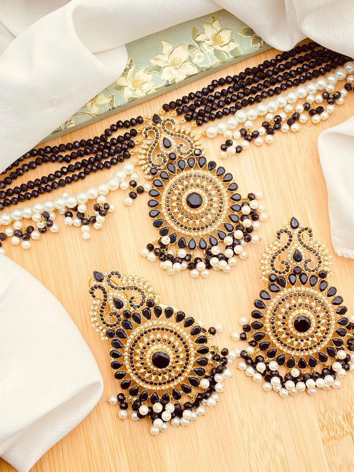 Turkish Chokar set With Hoops -1932 - Image 4
